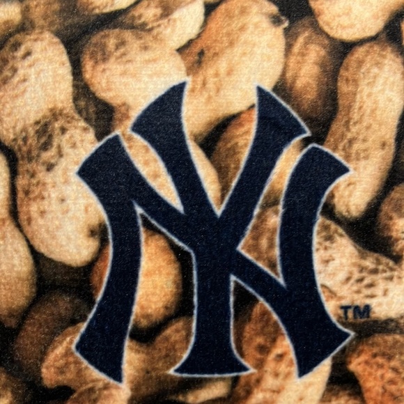 New York Yankees MLB Peanut Bag Dog Pet Toy by Pets First - Picture 2 of 12